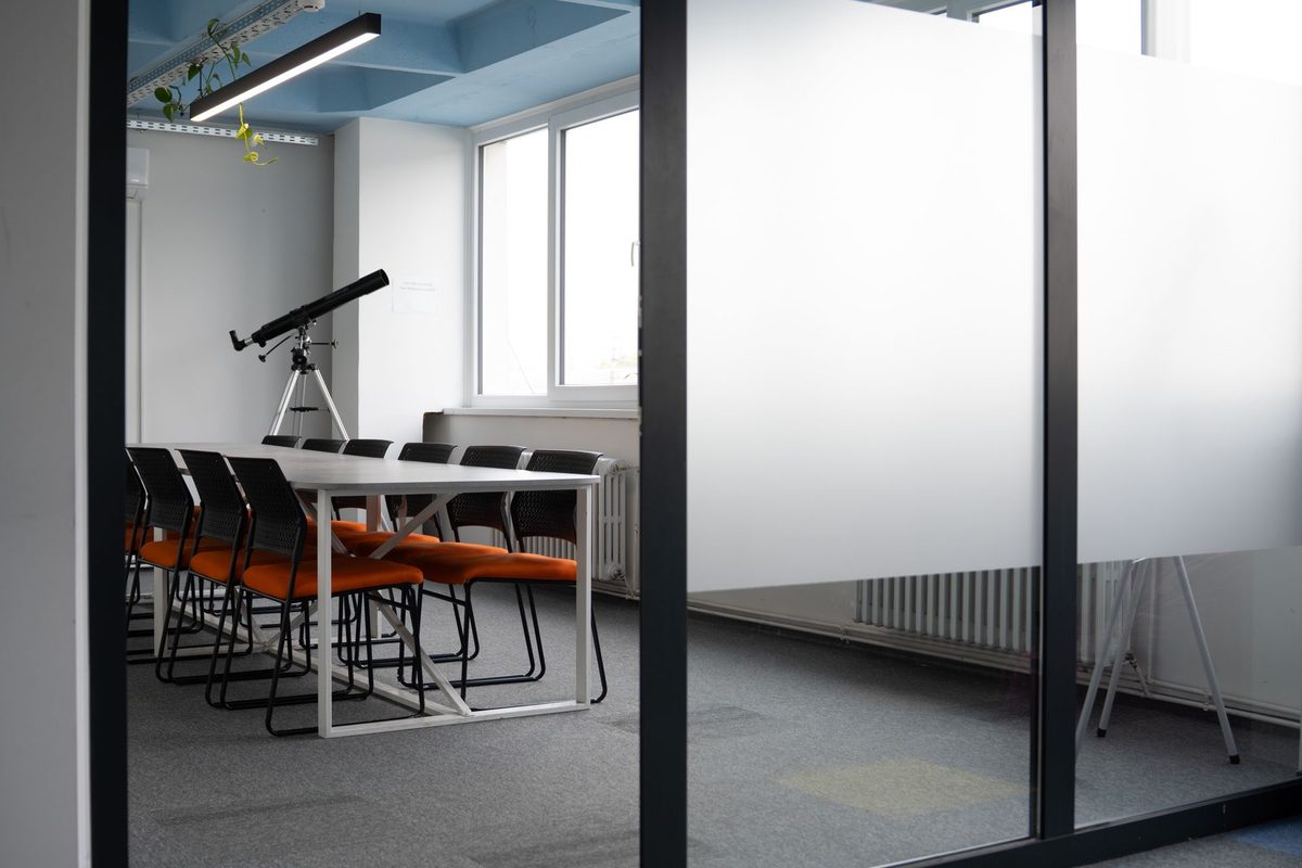 Light Meeting Room